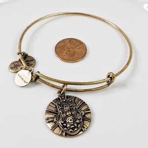 Alex and Ani Gold Chunky Hand of Fatima Bracelet